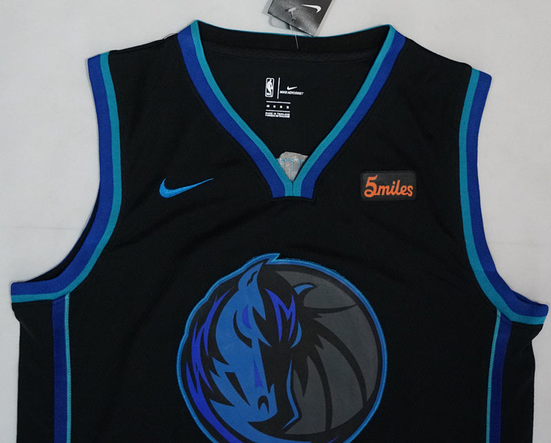 Men's Dallas Mavericks Luka Dončić #77 Black 2023-24 City Edition Swingman Jersey