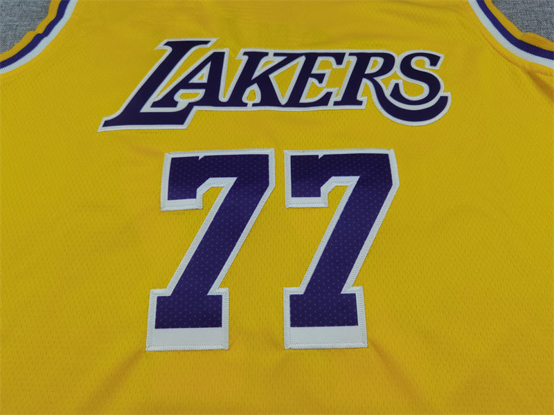 Luka Dončić Icon Edition Nike Swingman Basketball Jersey