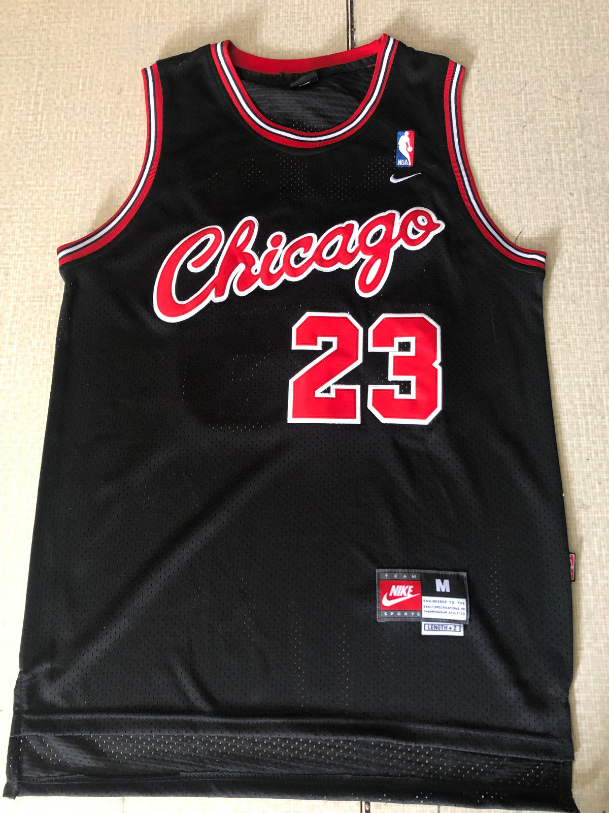 Men's Chicago Bulls Michael Jordan #23 Black Swingman Jersey
