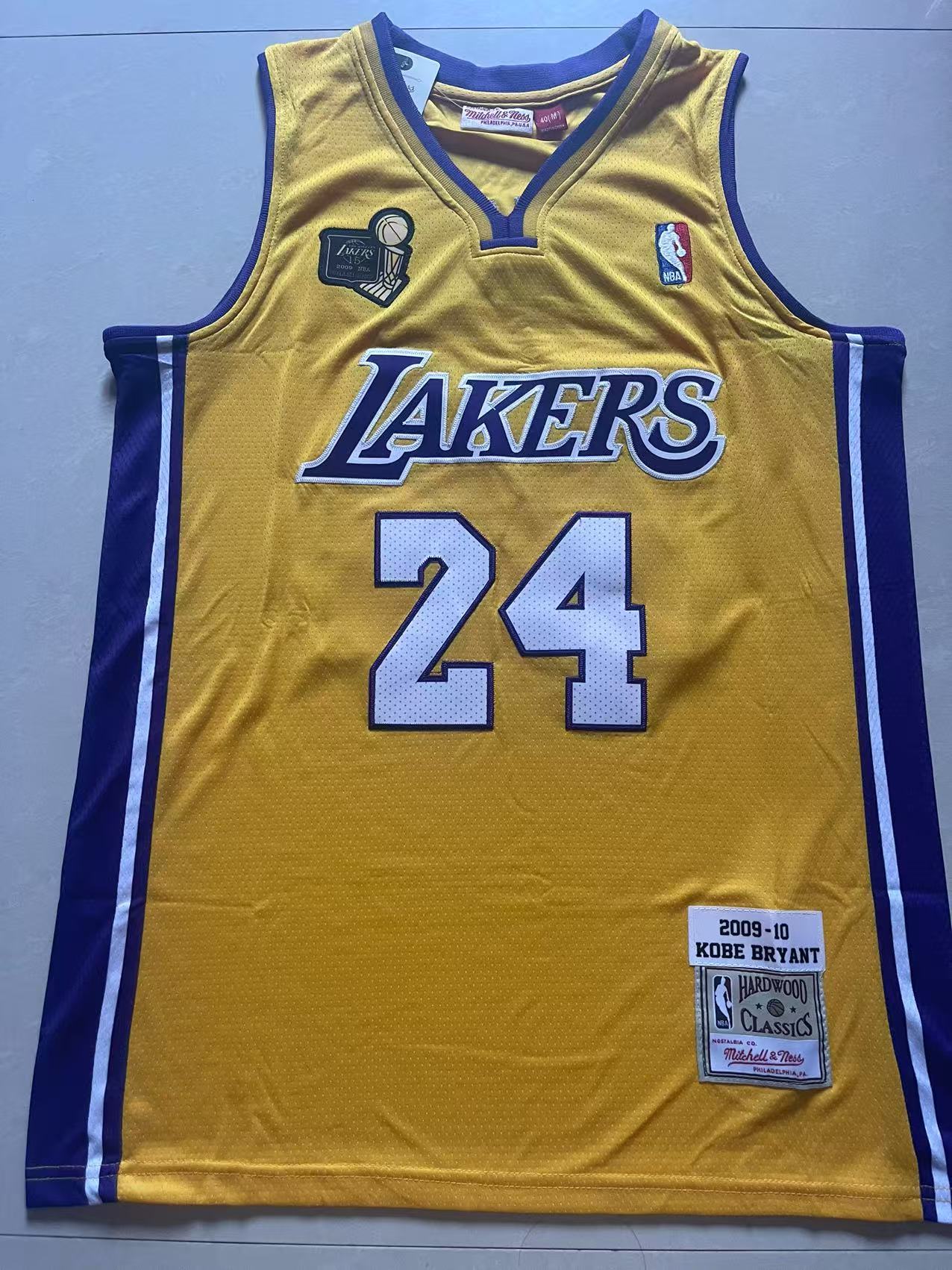 Men's Kobe Bryant Los Angeles Lakers #24 Mitchell & Ness 2007/08 Authentic Jersey – Gold