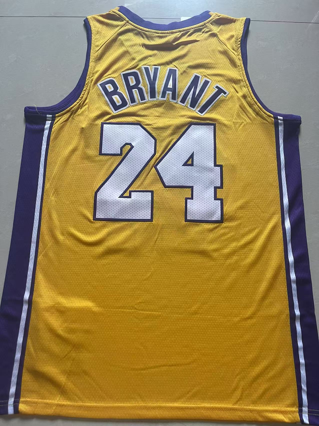 Men's Kobe Bryant Los Angeles Lakers #24 Mitchell & Ness 2007/08 Authentic Jersey – Gold
