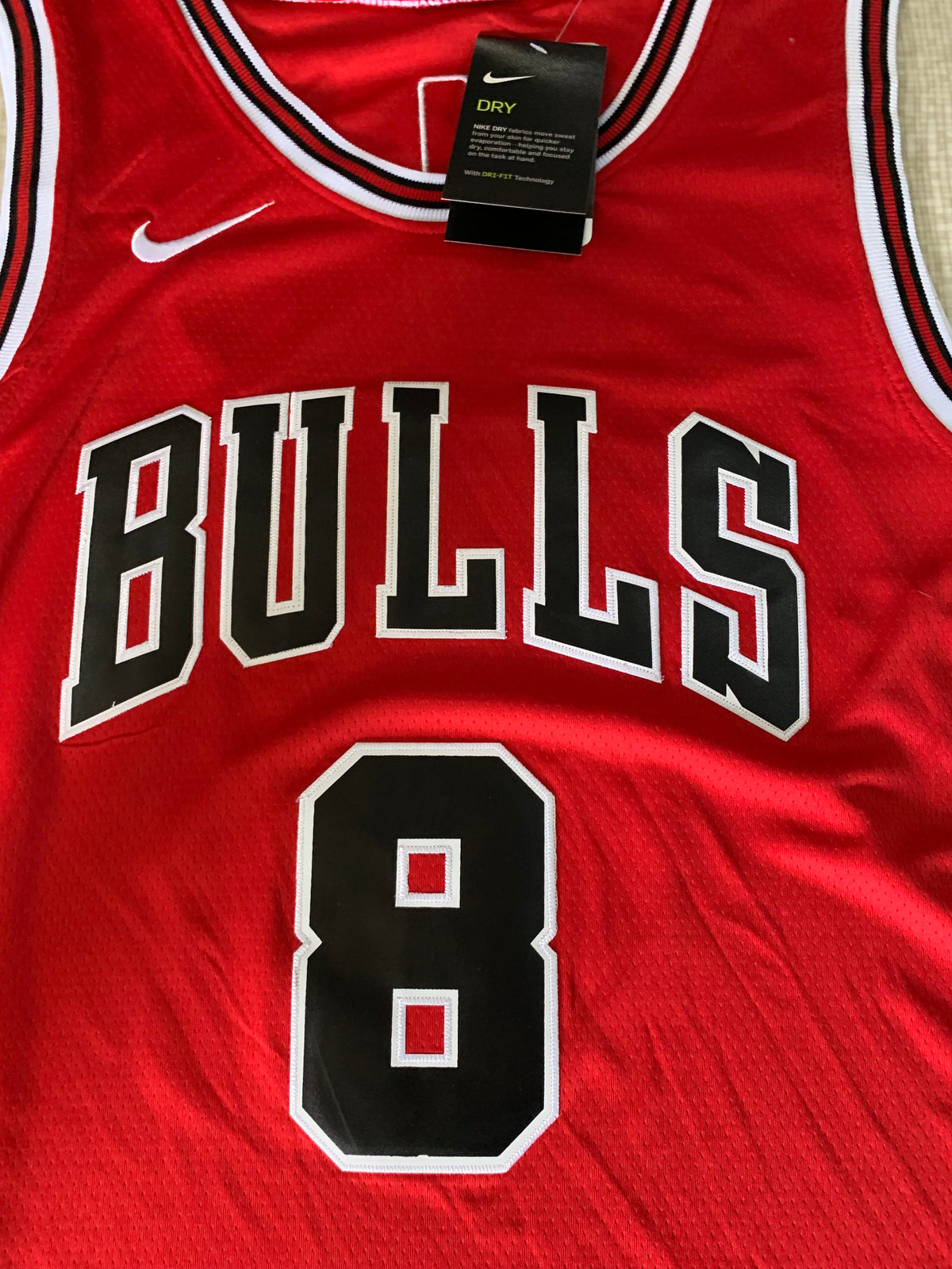 Men's Chicago Bulls Zach LaVine #8 Icon Edition Red Swingman Jersey