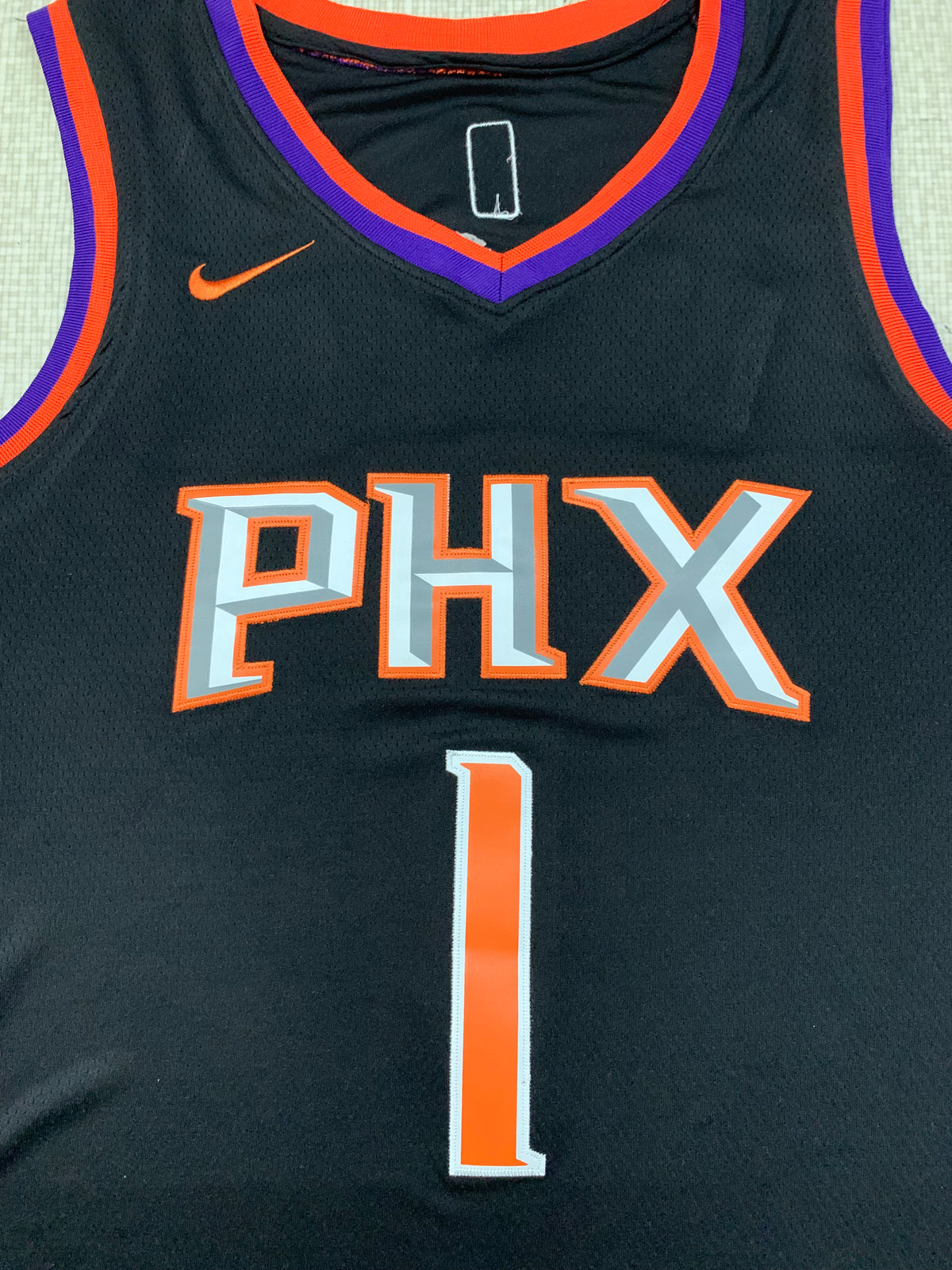 Men's Devin Booker Phoenix Suns #1 Nike Statement Edition Swingman Jersey – Black