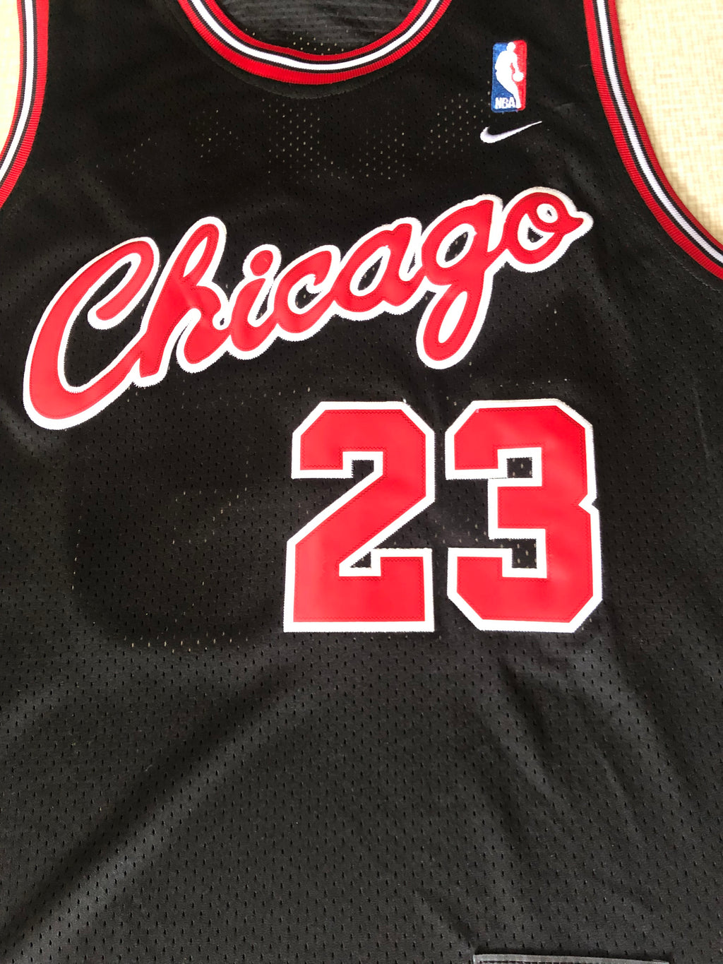 Men's Chicago Bulls Michael Jordan #23 Black Swingman Jersey