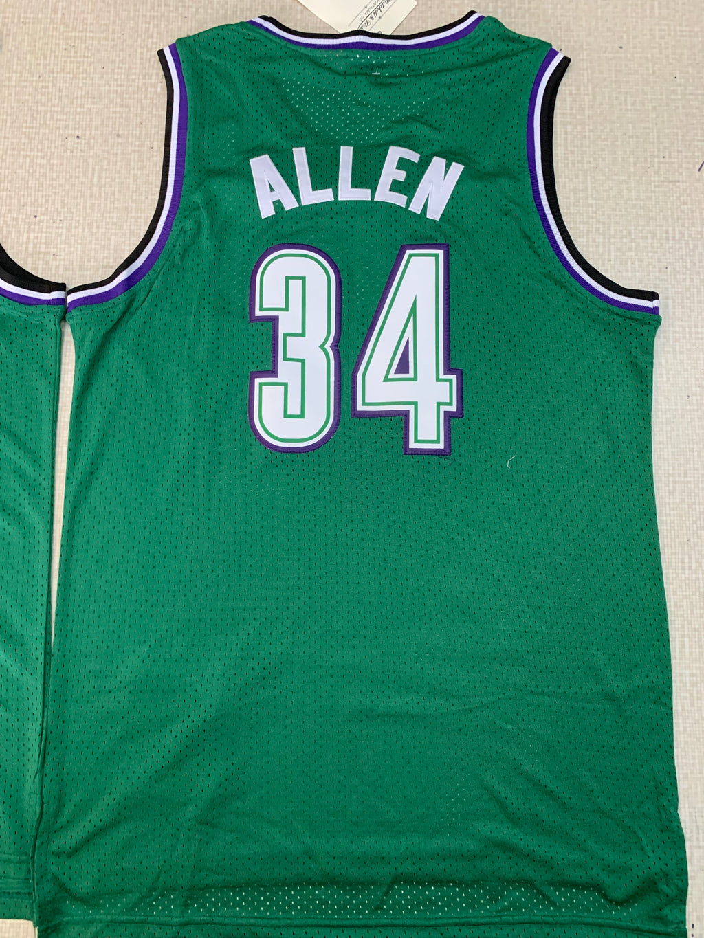 Men's Milwaukee Bucks Ray Allen Mitchell & Ness Kelly Green 1996-97 Hardwood Classics Swingman Jersey