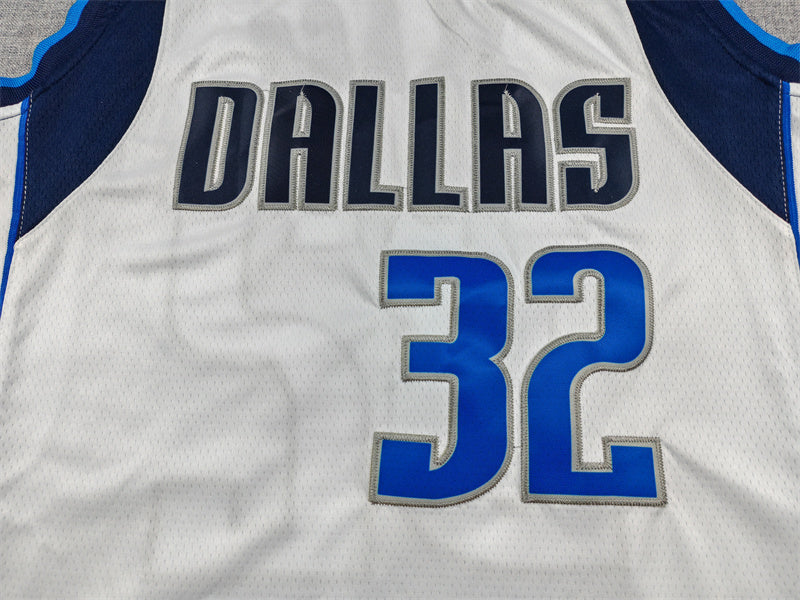 Dallas Mavericks Cooper Flagg #32 White Association Edition Swingman Jersey